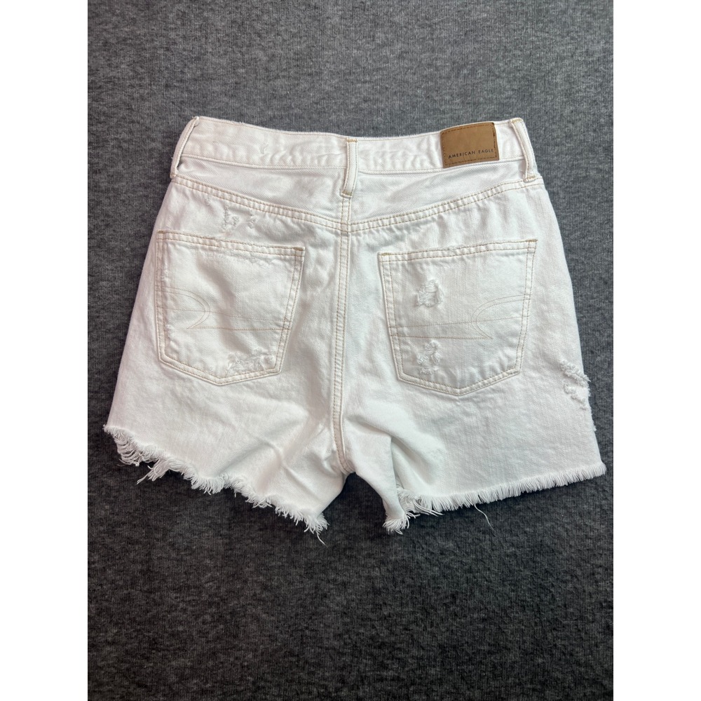 American Eagle 90s Boyfriend Shorts White Distressed Denim Raw Hem Size 2 - Picture 2 of 12